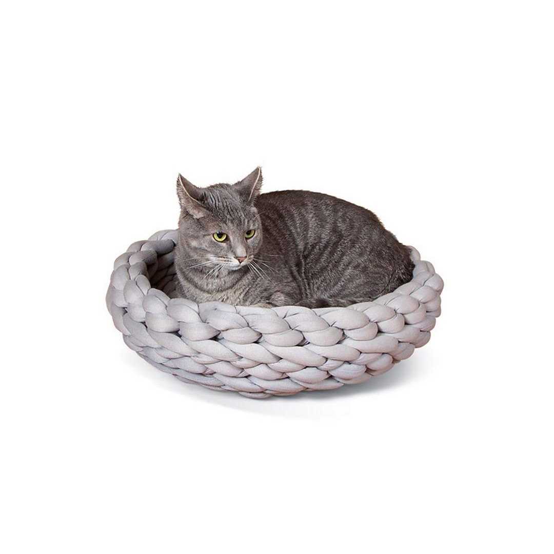 Knitted Pet Bed P826