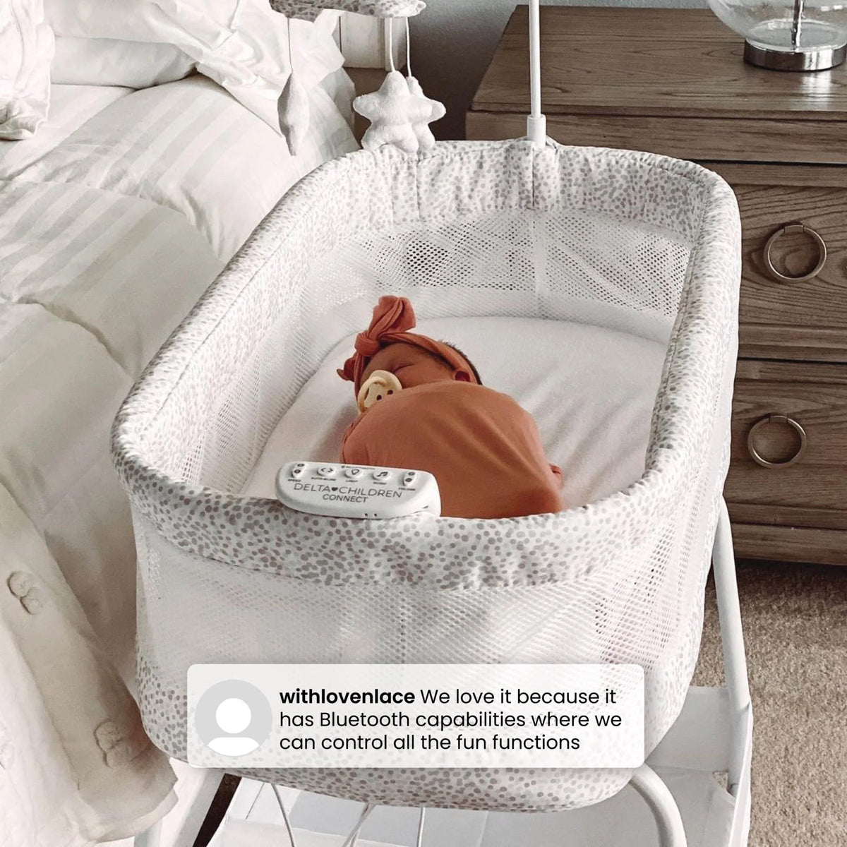 Auto Glide Bassinet with Bluetooth C120