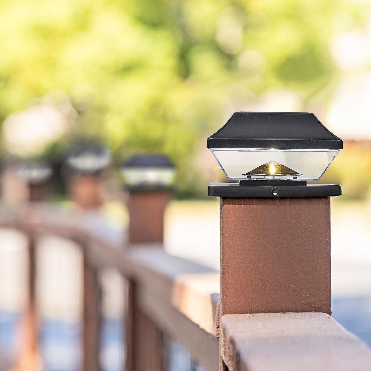 LED Solar Post Cap Lights 2-Pack Q2512