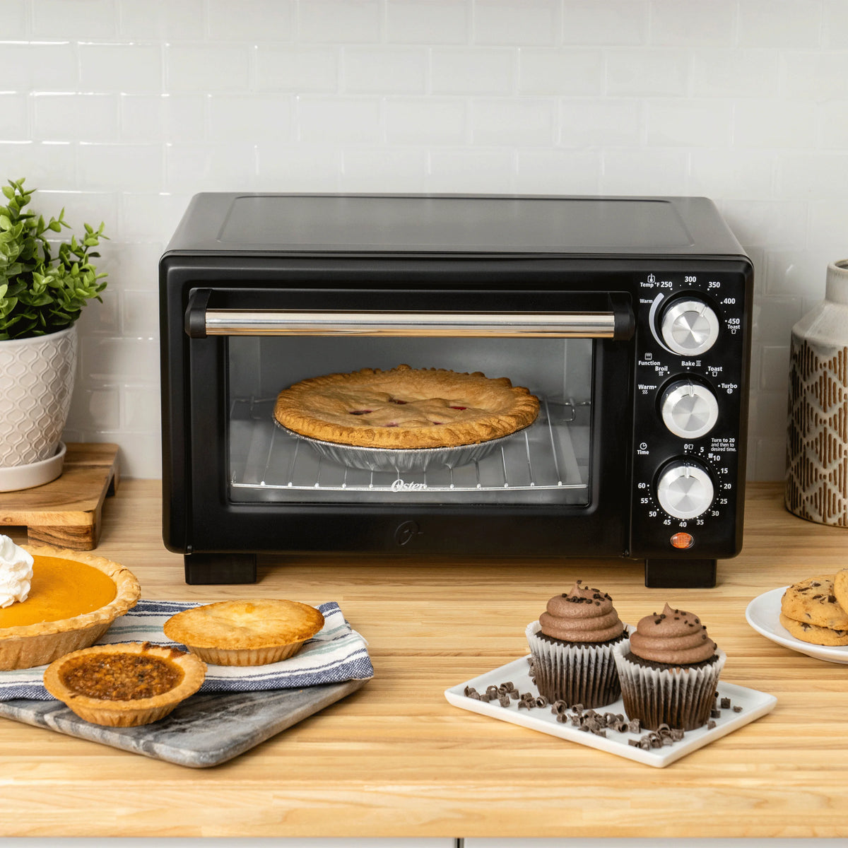4-Slice Convection Toaster Oven, Matte Black A281857