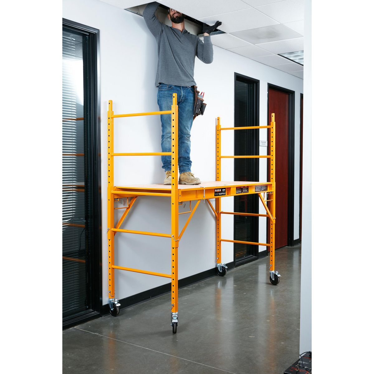 900 lb. Capacity Multipurpose Scaffold Y864737
