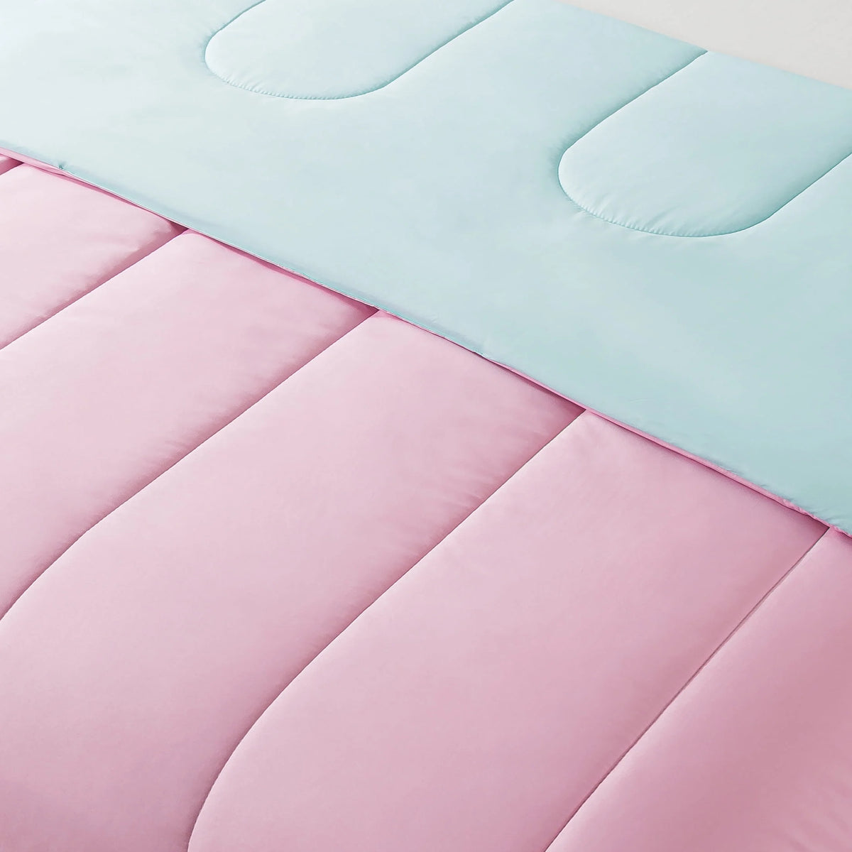Navy Microfiber Comforter Twin/Twin XL T58779