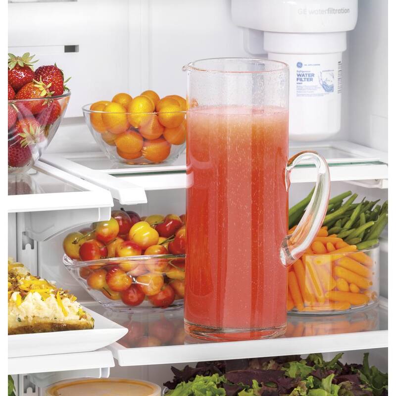 Counter-Depth French Door Refrigerator Y7579