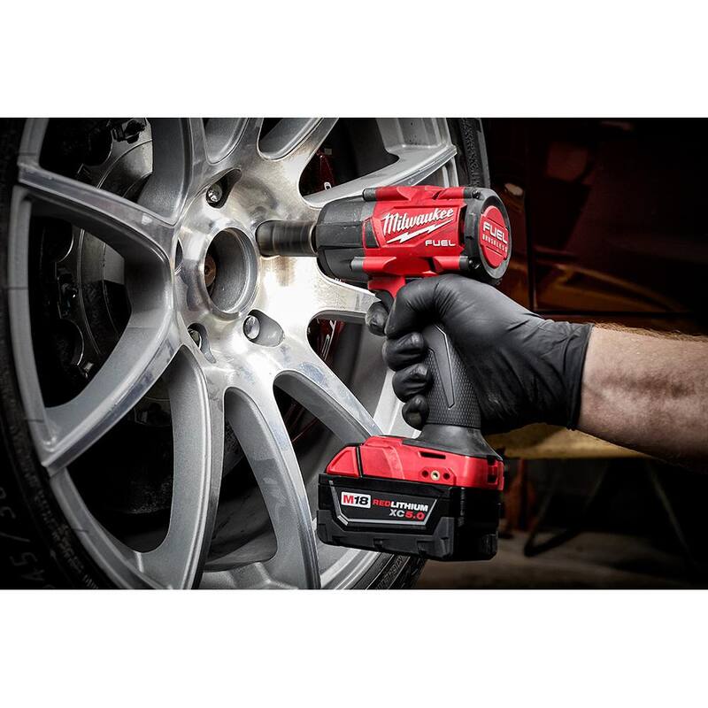 18V Lithium-Ion Brushless Cordless 3/8 in. Mid-Torque Impact Wrench Kit W269