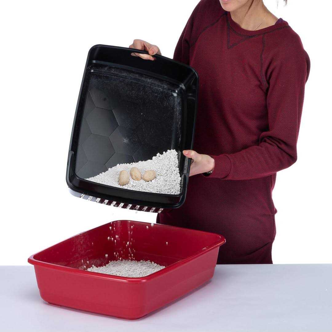 Litter Box with Litter Guard Q7193