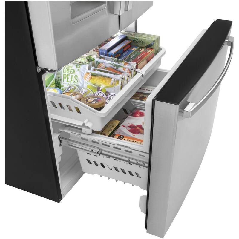 Counter-Depth French Door Refrigerator Y7579