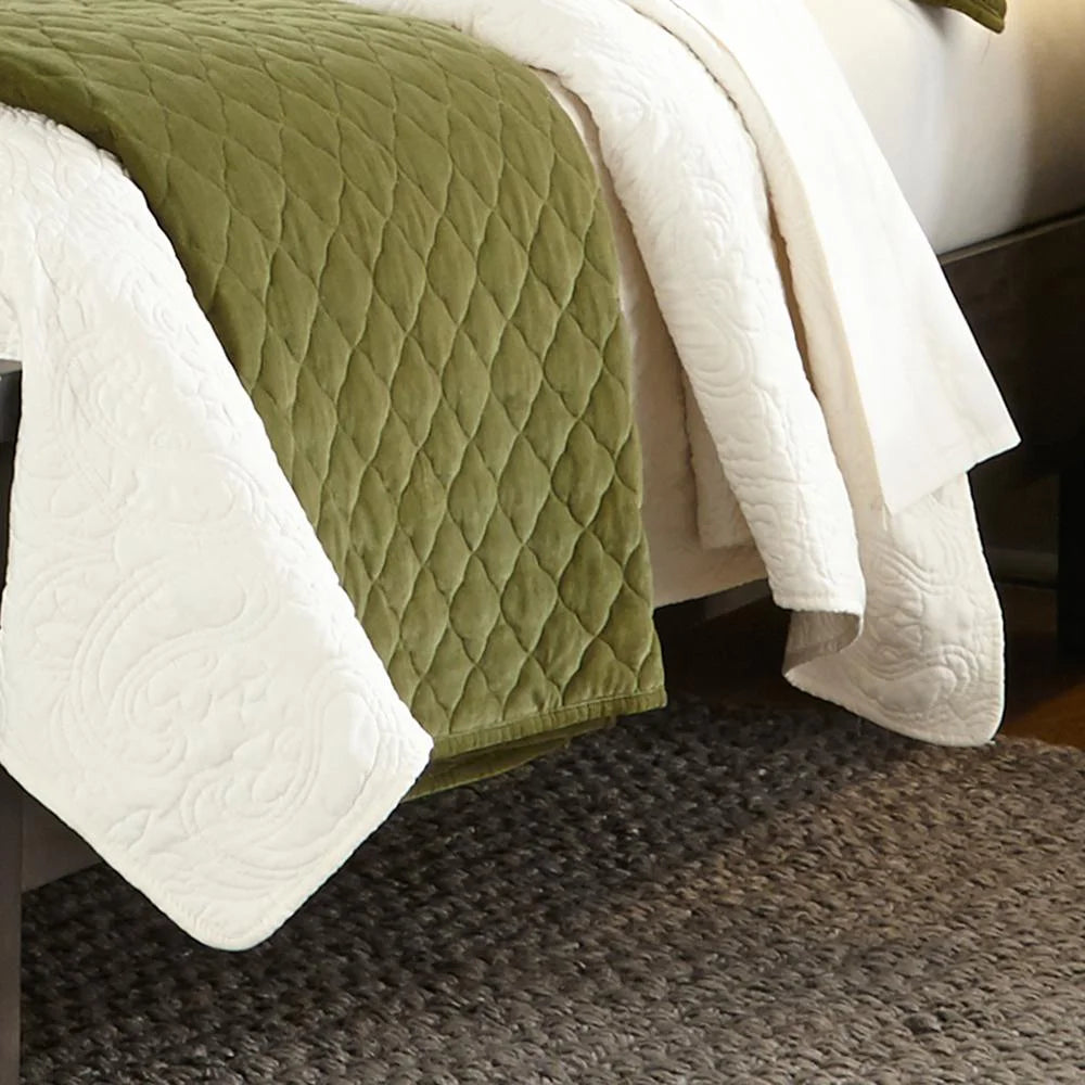 Full Panel Bed C65834