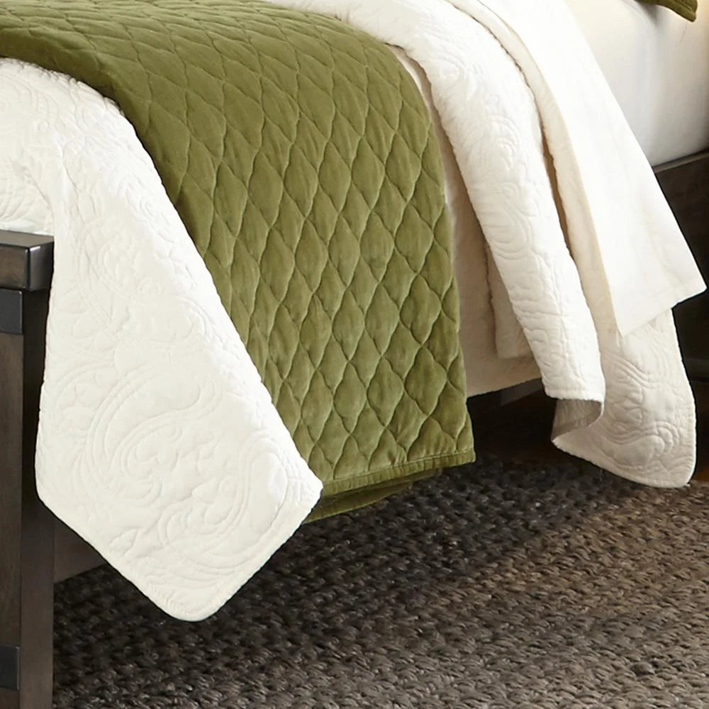 Full Panel Bed C65834