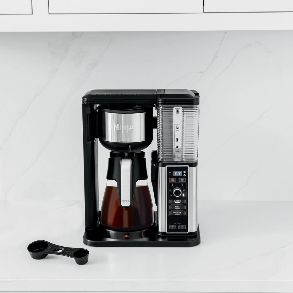 Hot & Iced Single Serve Coffee Maker E153